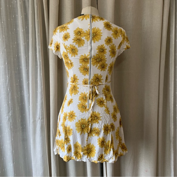 FOREVER 21 SUNFLOWER WHITE AND YELLOW MINI DRESS S - Picture 8 of 12